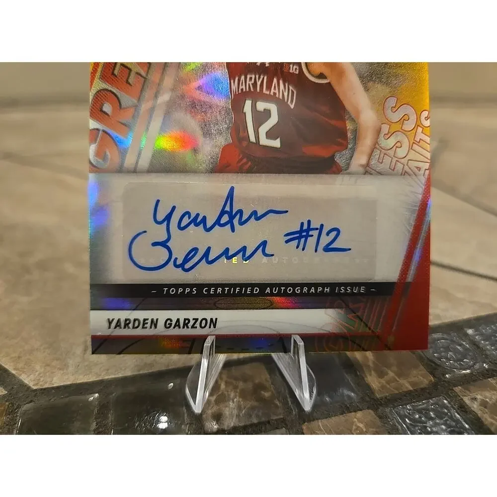 Yarden Garzon 2025-26 Bowman U Greatness Awaits Gold Auto /50 Maryland - Picture 4 of 4